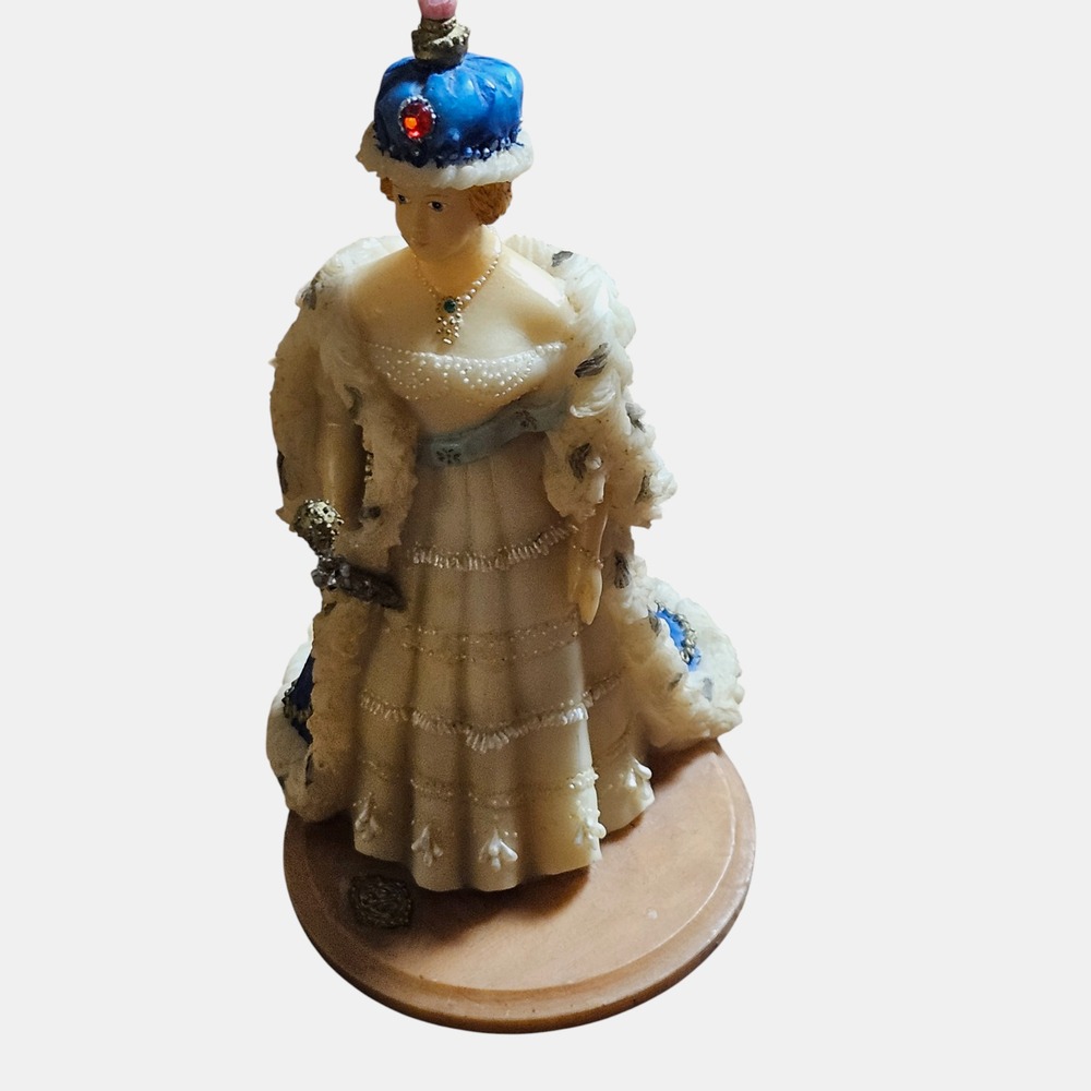 Olivia's Treasures‎ Queen Victoria Doll In Majestic Beauty Figurine ENESCO 1994